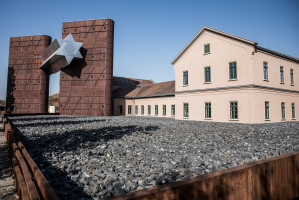 Bedapest Holocast Memorials
