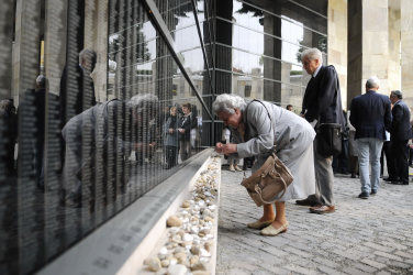 Bedapest Holocast Memorials